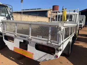 Fuso With Crane