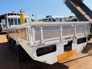 Fuso With Crane
