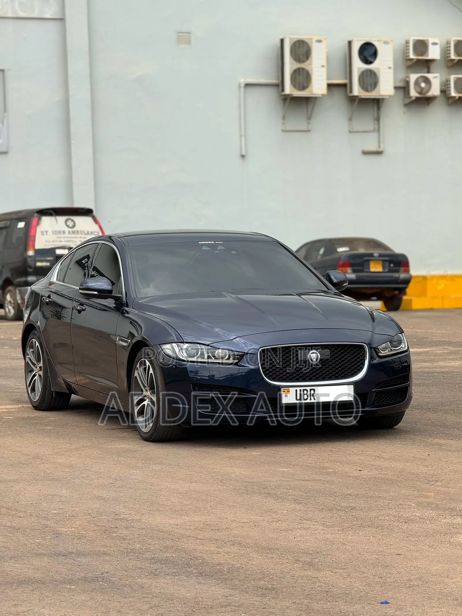 Jaguar XE 20d Premium RWD 2017 Blue