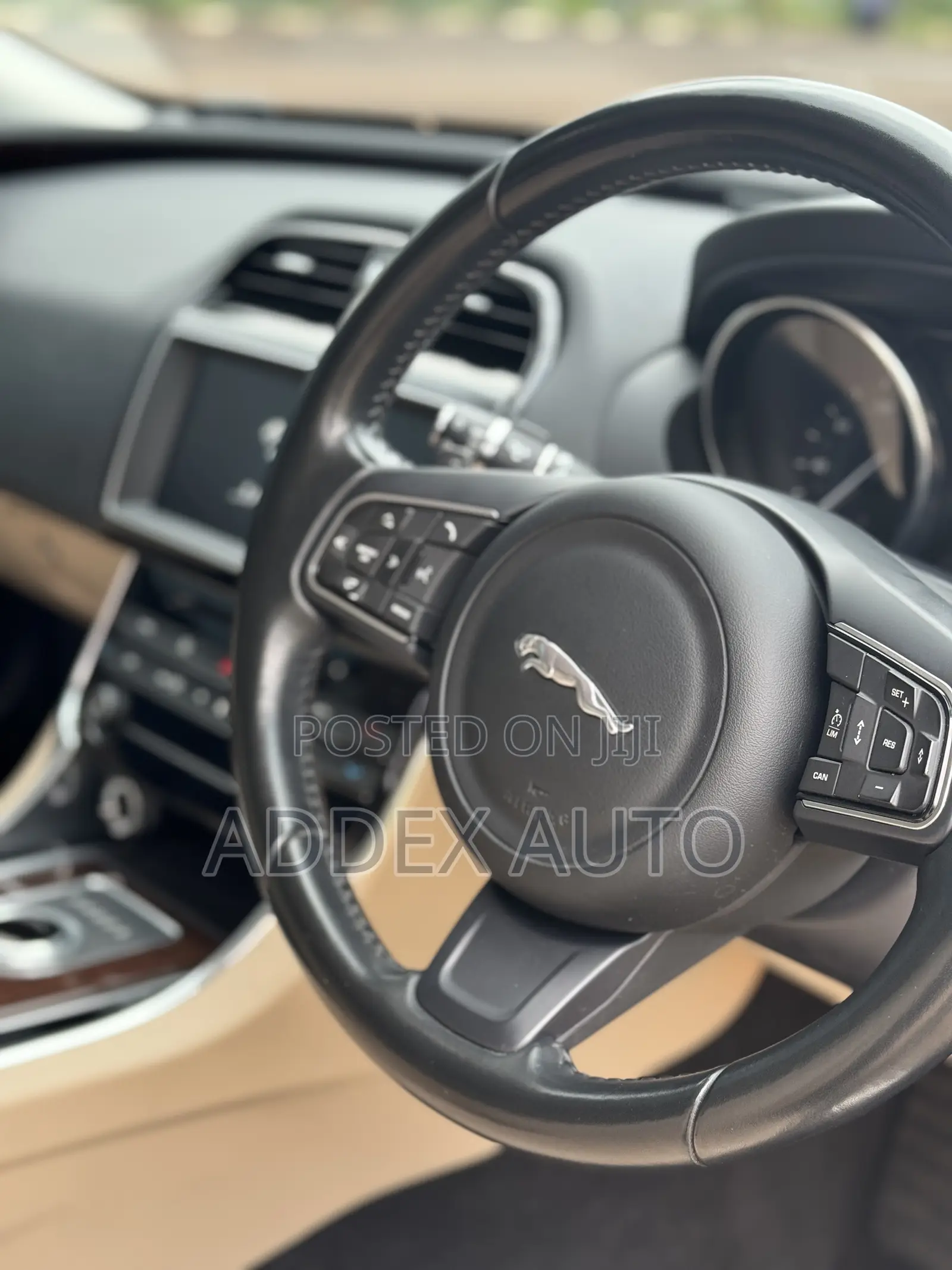 Jaguar XE 20d Premium RWD 2017 Blue