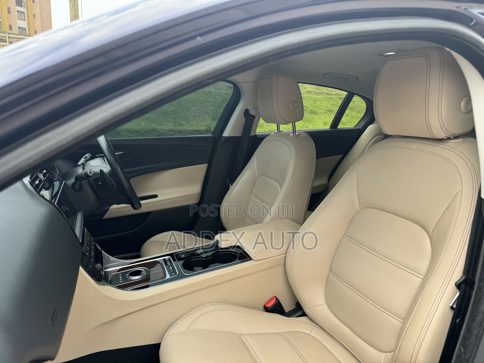 Jaguar XE 20d Premium RWD 2017 Blue
