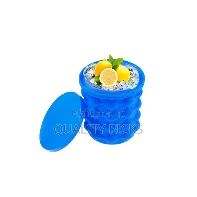 Revolutionary Space Saving Ice Cube Maker - Blue.