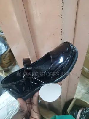 Girls Shinny School Shoes
