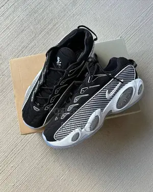 Nike Nectar Glide Black Nurturing Shoes