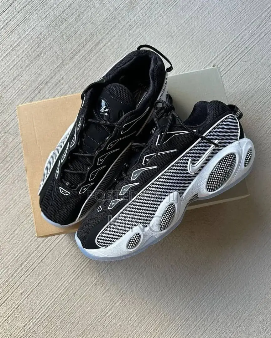 Nike Nectar Glide Black Nurturing Shoes