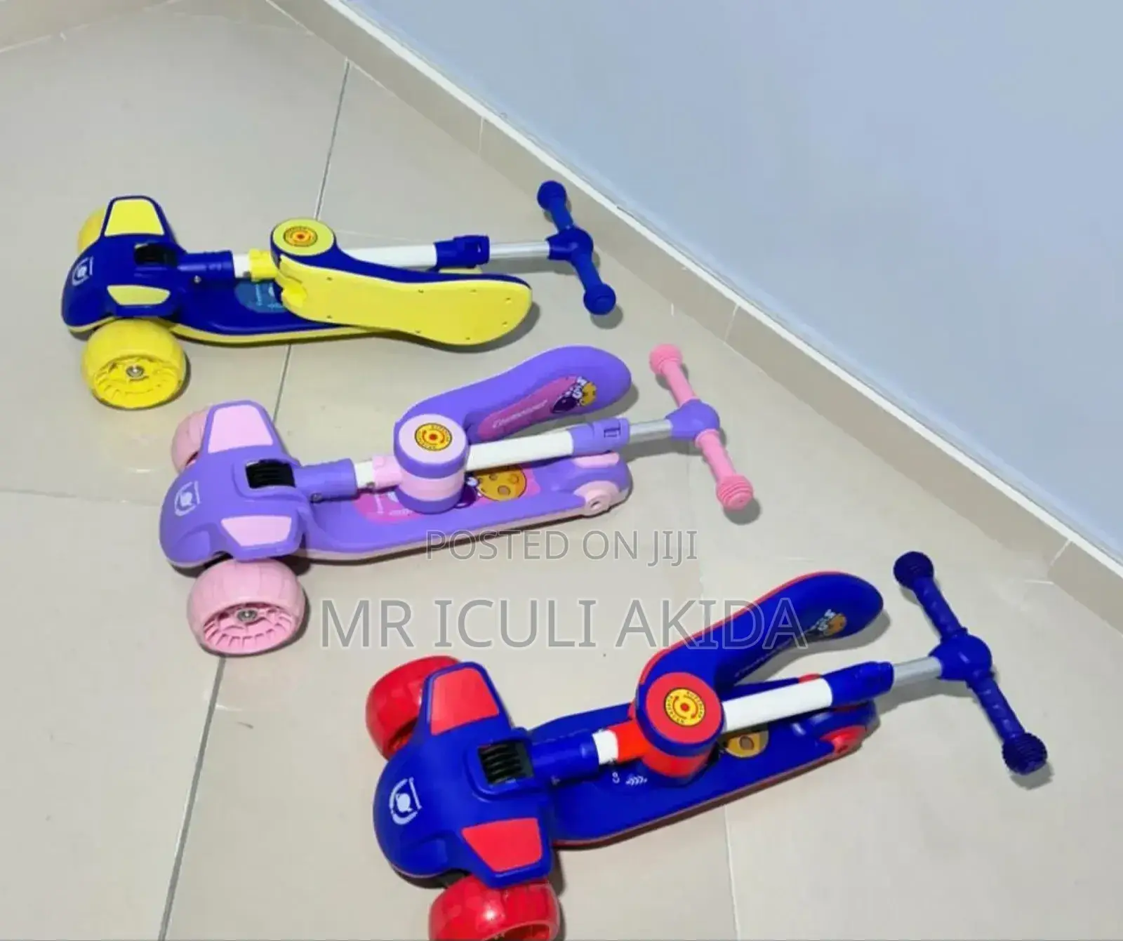 New Kids Folding Sitting/Sliding Skating Scooter With Lights