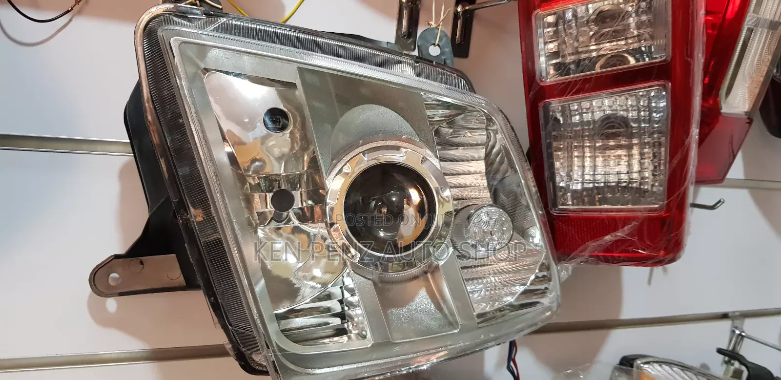 Headlamps for Isuzu D- Max 2010
