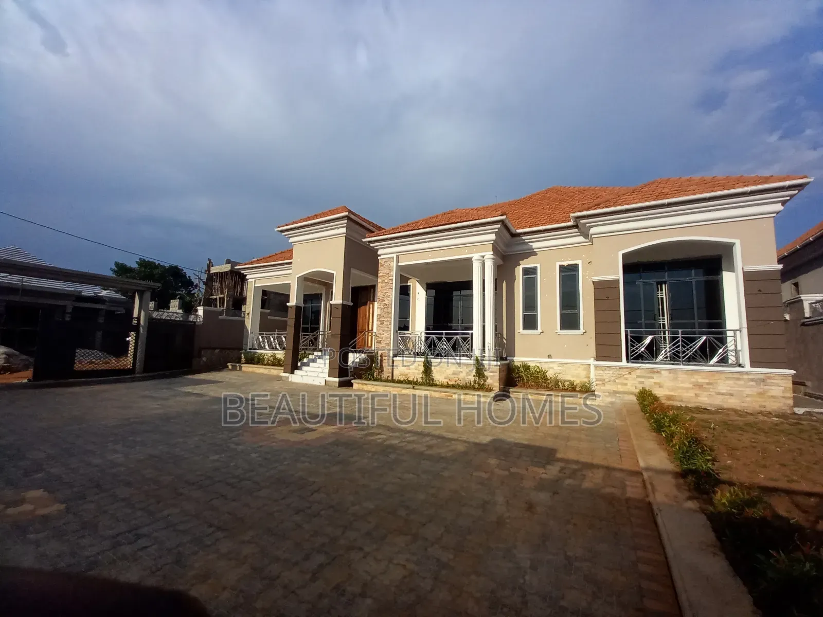 Furnished 5bdrm House in Najjera, Central Division for sale