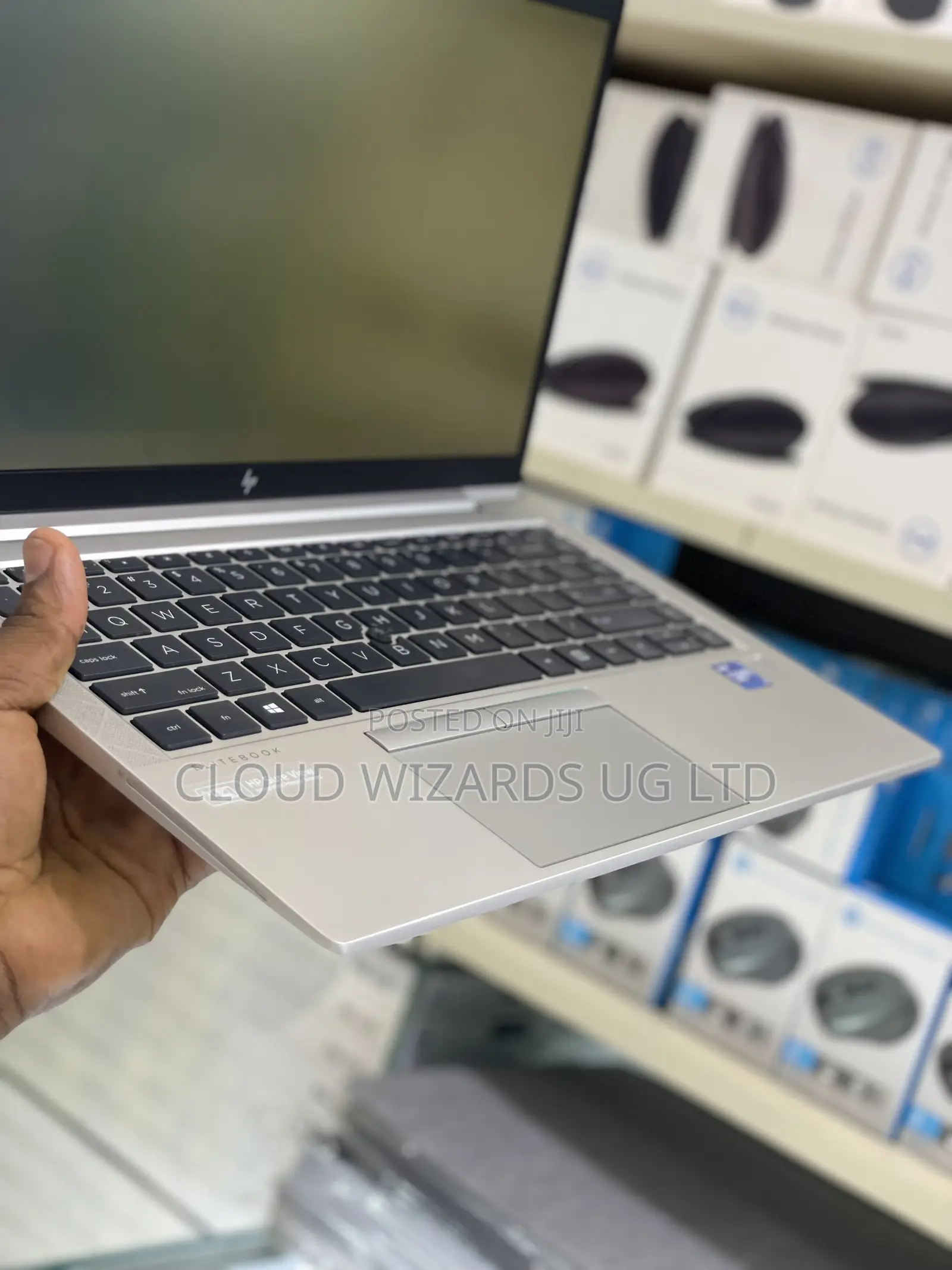 Laptop HP EliteBook 840 G7 18GB Intel Core I5 SSHD (Hybrid) 512GB