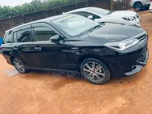 Toyota Corolla Fielder 1.5 Hybrid FWD 2016 Black