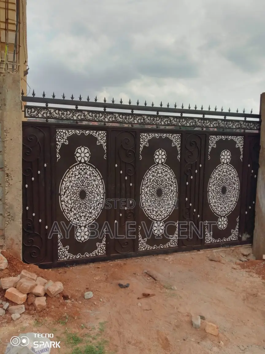Sliding Gates for Perimeter Wall
