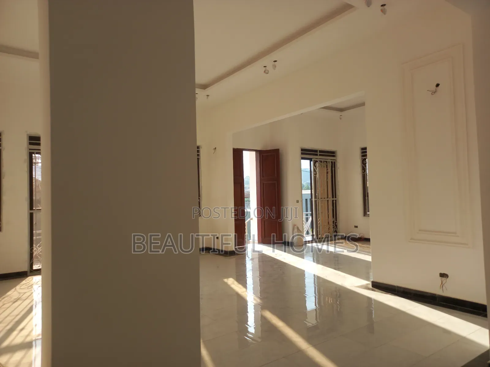 Furnished 5bdrm Mansion in Najjera, Central Division for sale