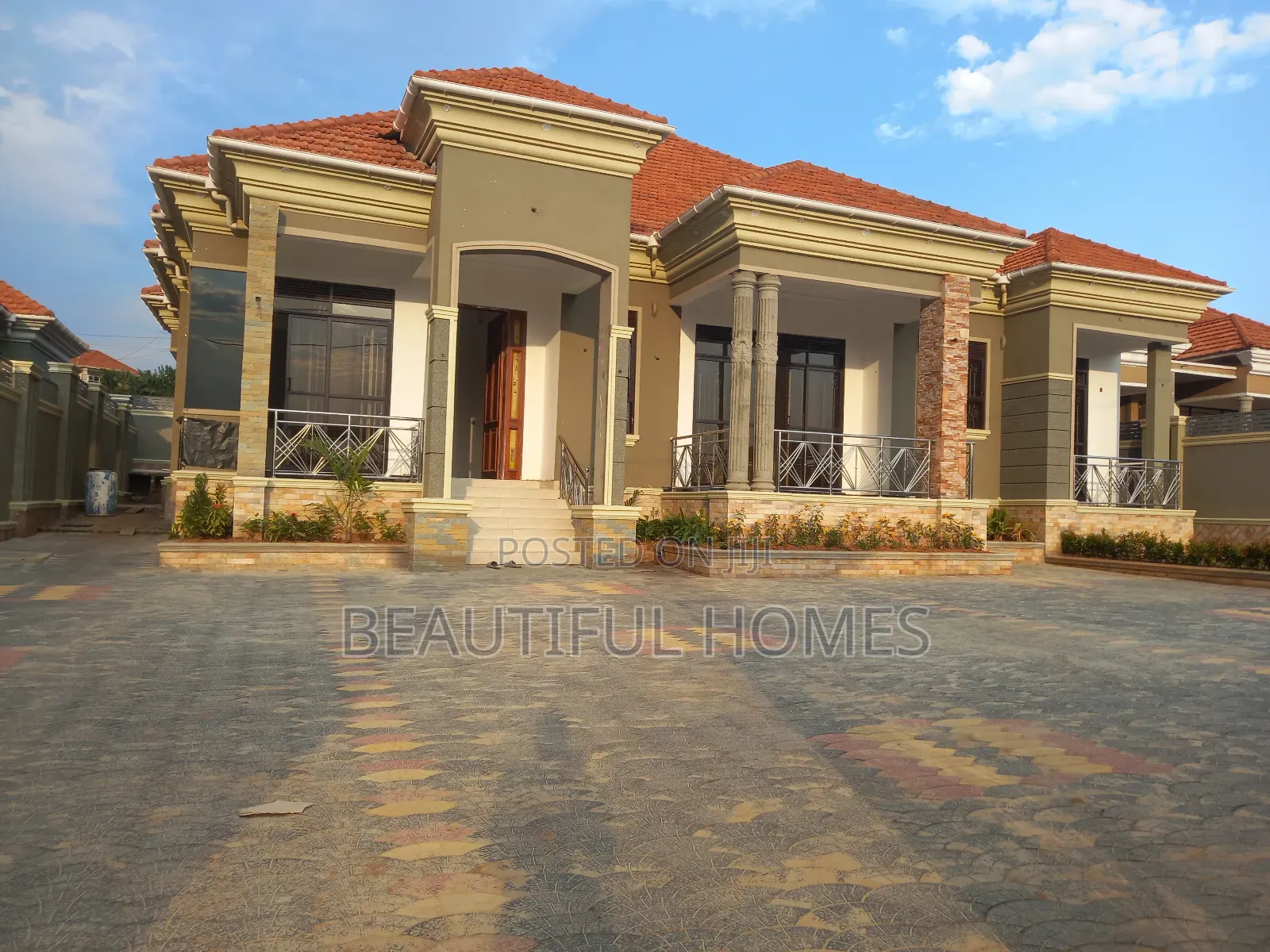 Furnished 5bdrm Mansion in Najjera, Central Division for sale