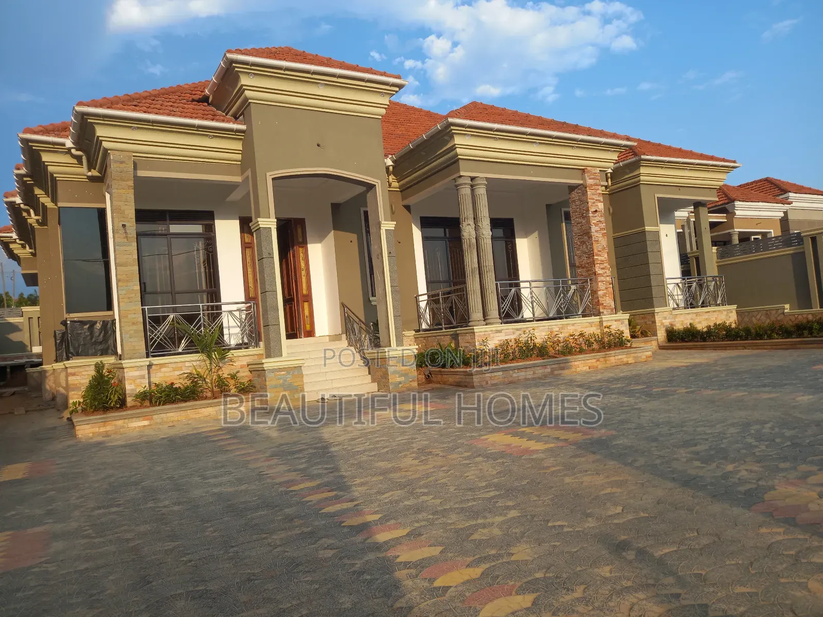 Furnished 5bdrm Mansion in Najjera, Central Division for sale