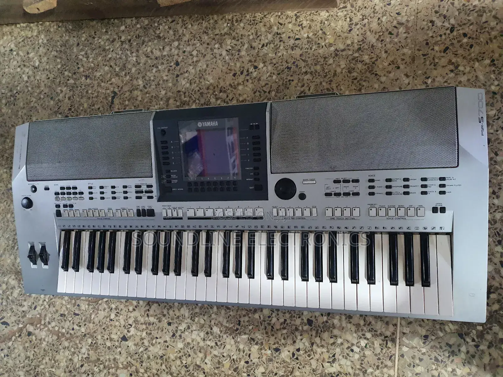 Yamaha Keyboard PSR S700
