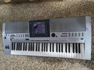 Yamaha Keyboard PSR S700