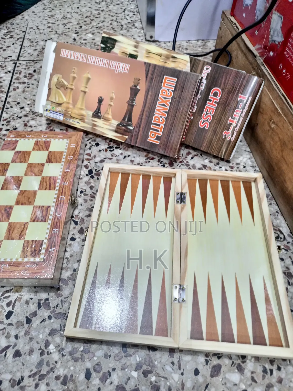 3-in-1 Portable Chess ( Chess, Checkers and Backgammon)