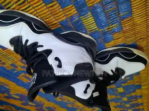 Elegant Shoe Brand