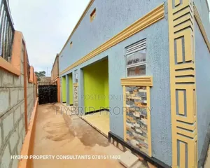 Photo - 5bdrm Apartment in Nansana Along for sale