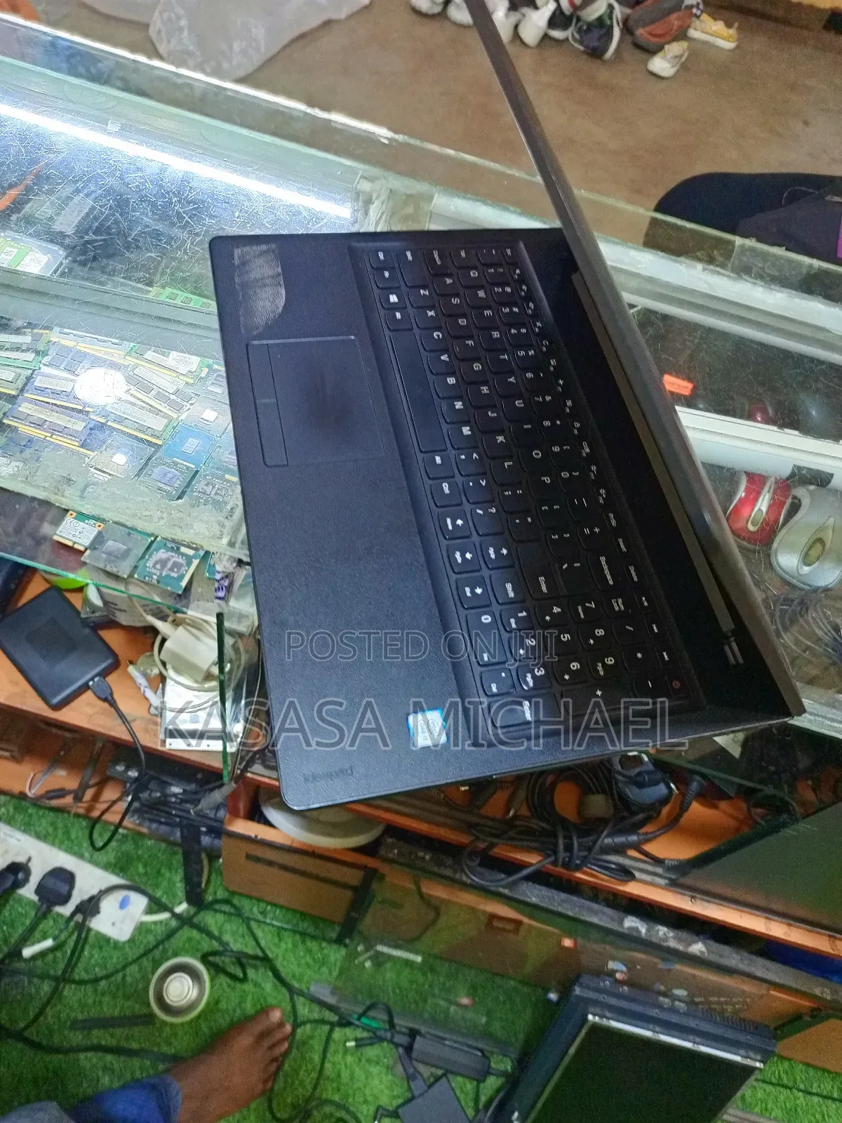 Laptop Lenovo IdeaPad 110 4GB Intel Core I3 HDD 500GB