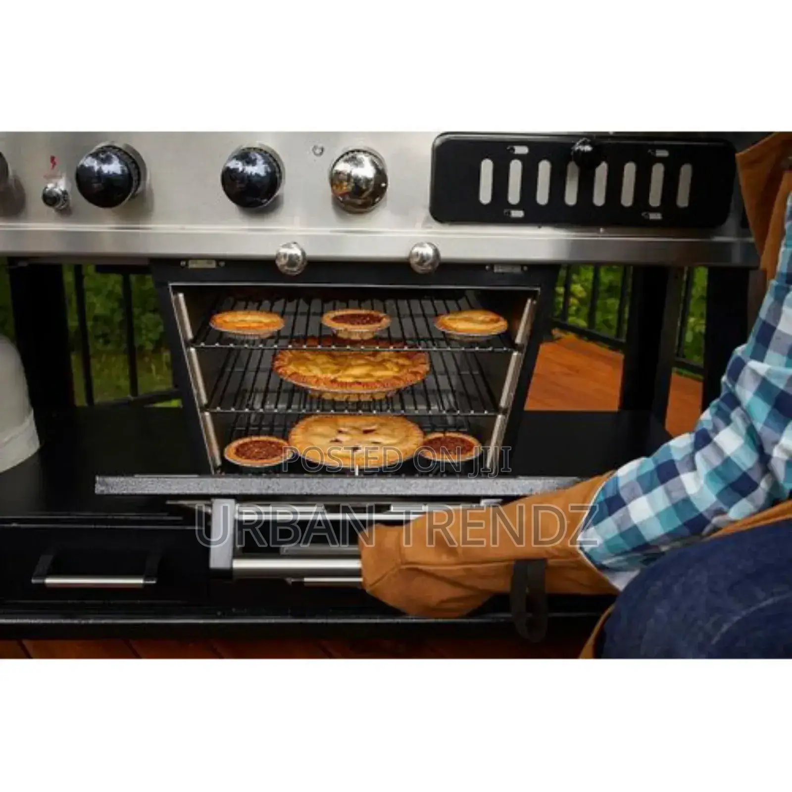 Ultimate 4-in-1 LP Gas ,Charcoal Combo Barbecue Grill