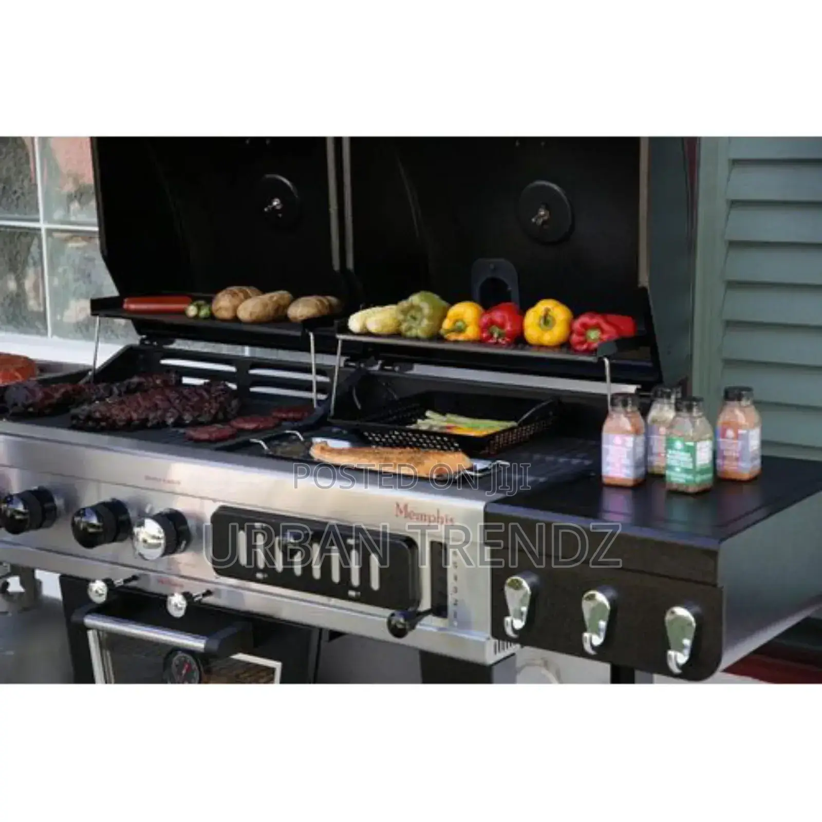 Ultimate 4-in-1 LP Gas ,Charcoal Combo Barbecue Grill