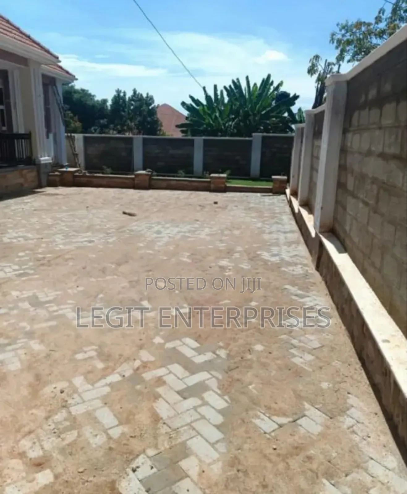 Furnished 4bdrm House in Central Division for sale