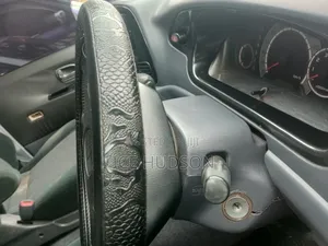 Toyota Noah 2002 Off white
