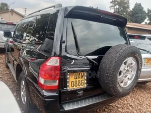 Mitsubishi Pajero 2005 Black
