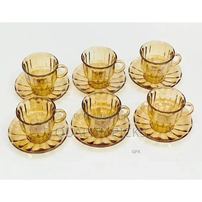 6 Pieces of Glass Tea Cups and Saucers Sets