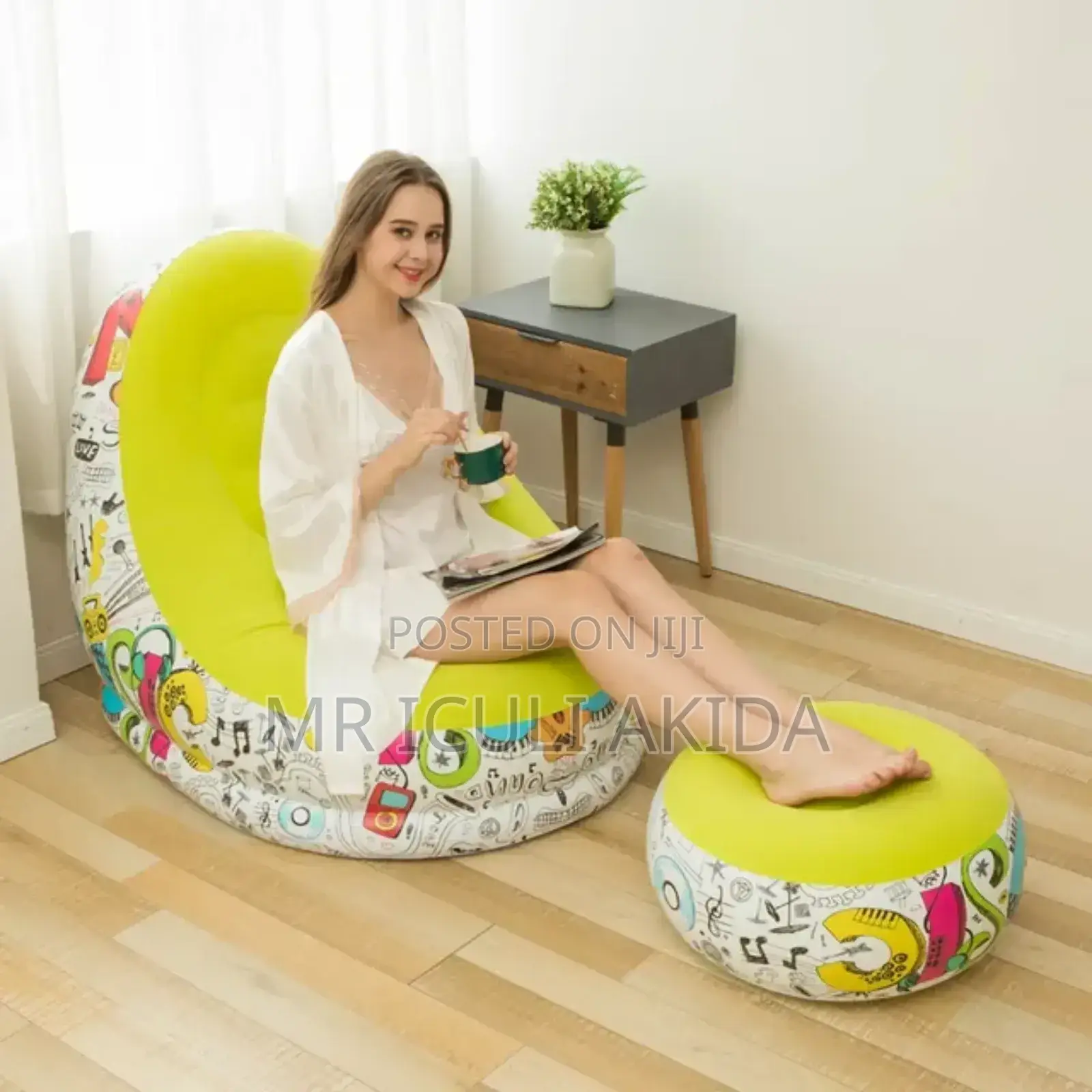 Lazy Silla Inflatable Air Sofa With Footrest and It's Pump