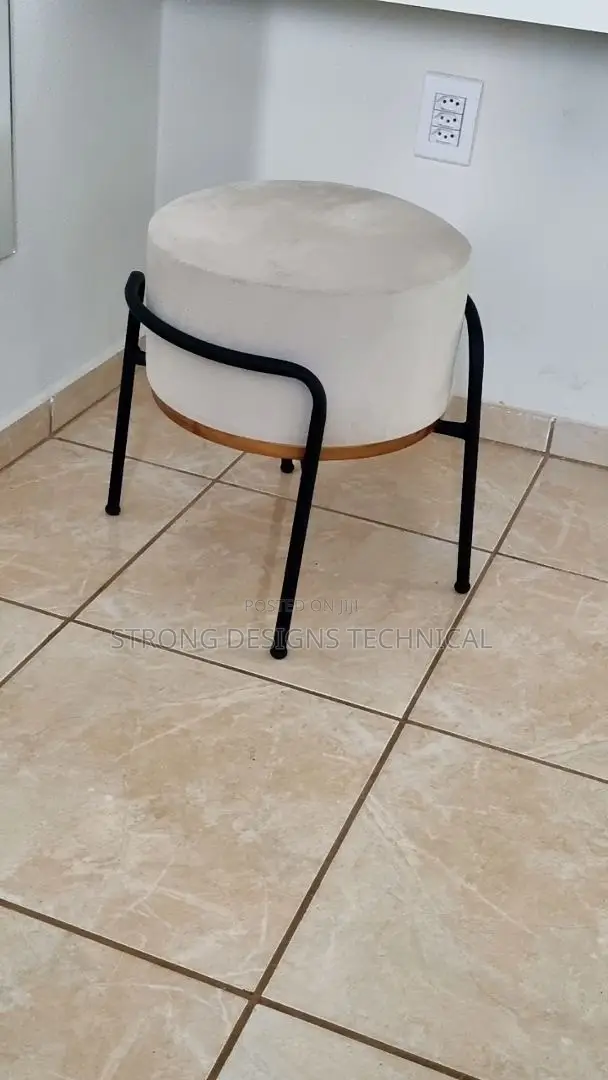 Multipurpose Stool for Homes. Living Rooms / Bedrooms