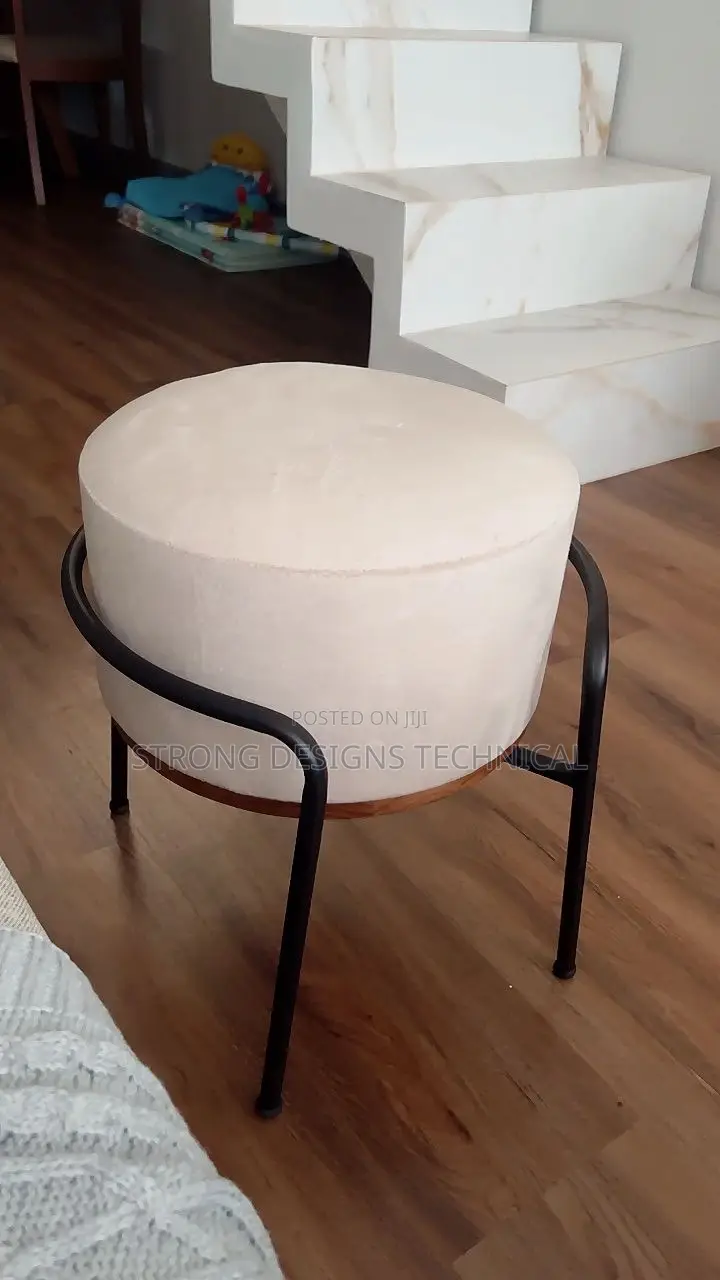 Multipurpose Stool for Homes. Living Rooms / Bedrooms