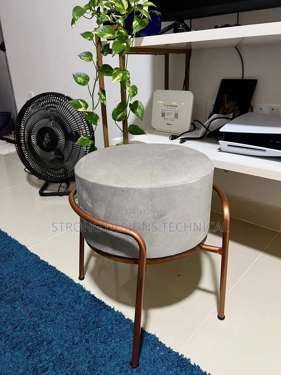 Multipurpose Stool for Homes. Living Rooms / Bedrooms