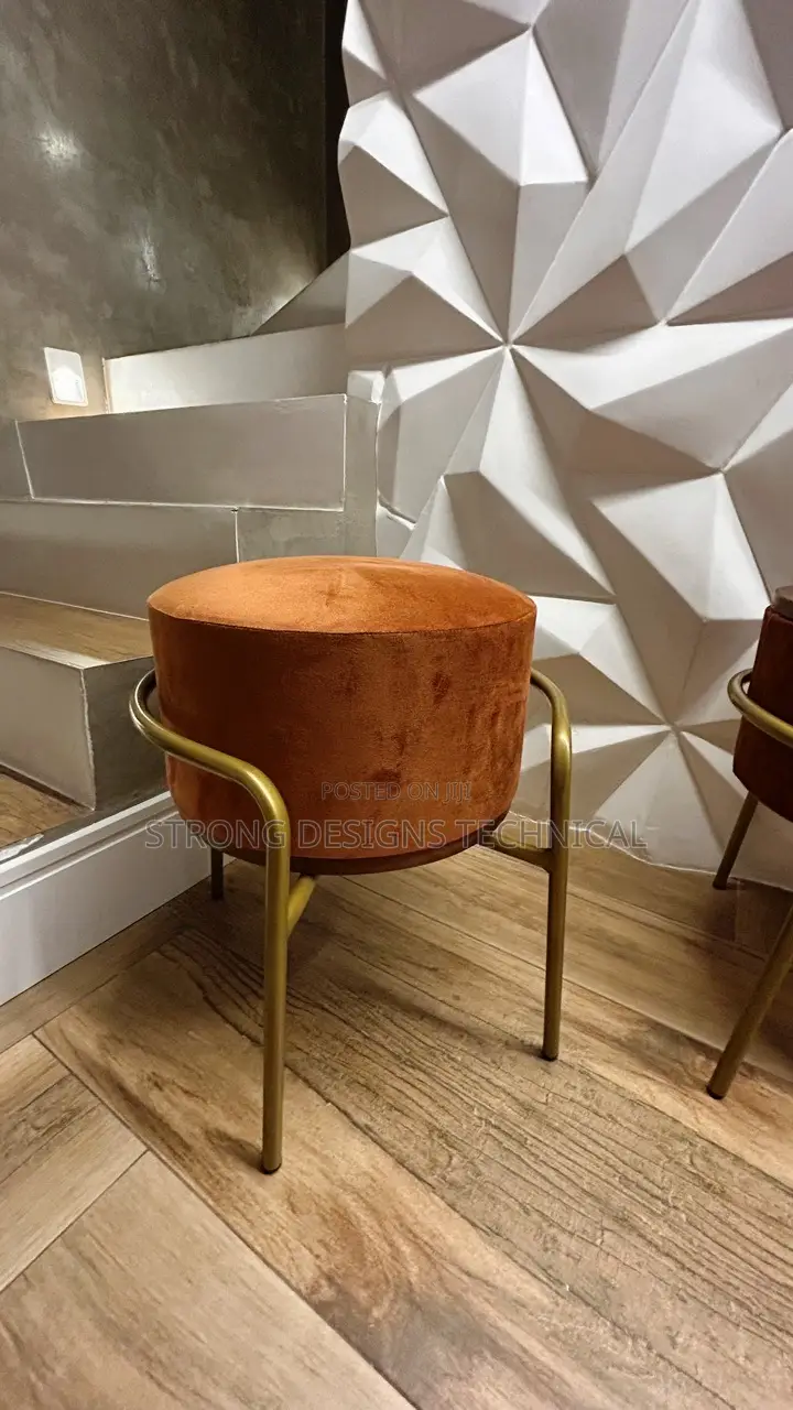 Multipurpose Stool for Homes. Living Rooms / Bedrooms