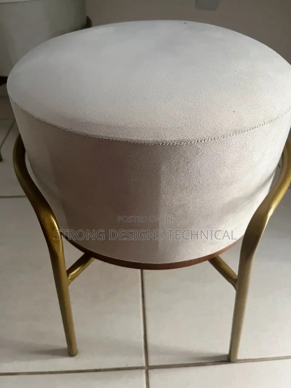 Multipurpose Stool for Homes. Living Rooms / Bedrooms