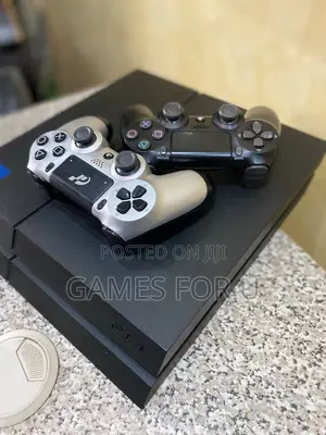 Chipped Uk Used Ps4 Standard Uk Used !! At at 