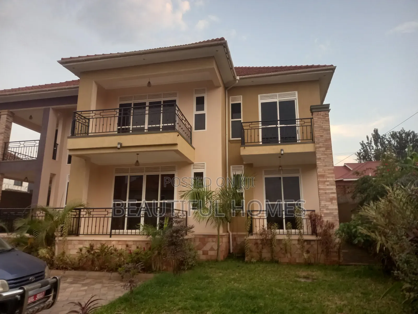 Furnished 6bdrm House in Kira for sale