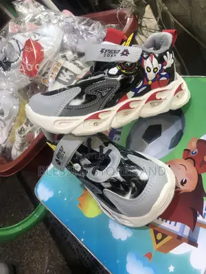 Kids Spider Man Sneakers