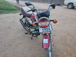 TVS HLX 125 2023 Red