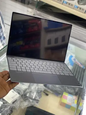 Laptop Dell XPS 13 16GB Intel Core I7 SSHD (Hybrid) 1T