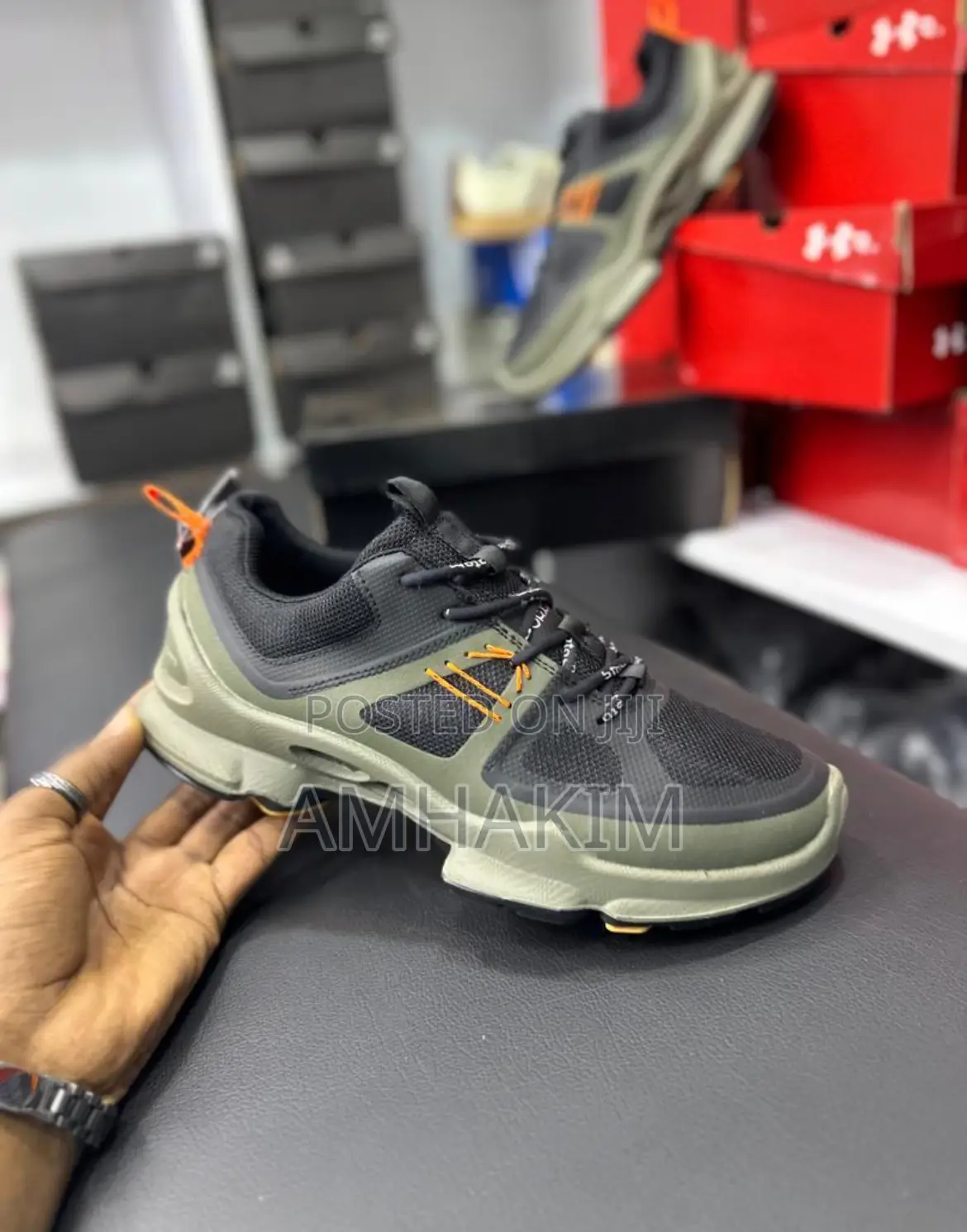 Classic Ecco Sneakers Hikings in Stock