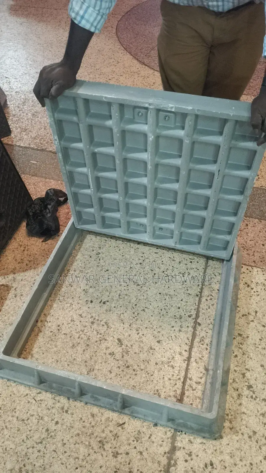 70x70 Plastic Heavy-Duty Manhole Covers/Fibre Glass
