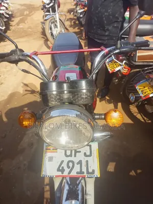 Bajaj Boxer 2023 Red