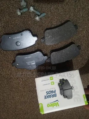 Good Quality Rear Brake Pads for Bluetec W166