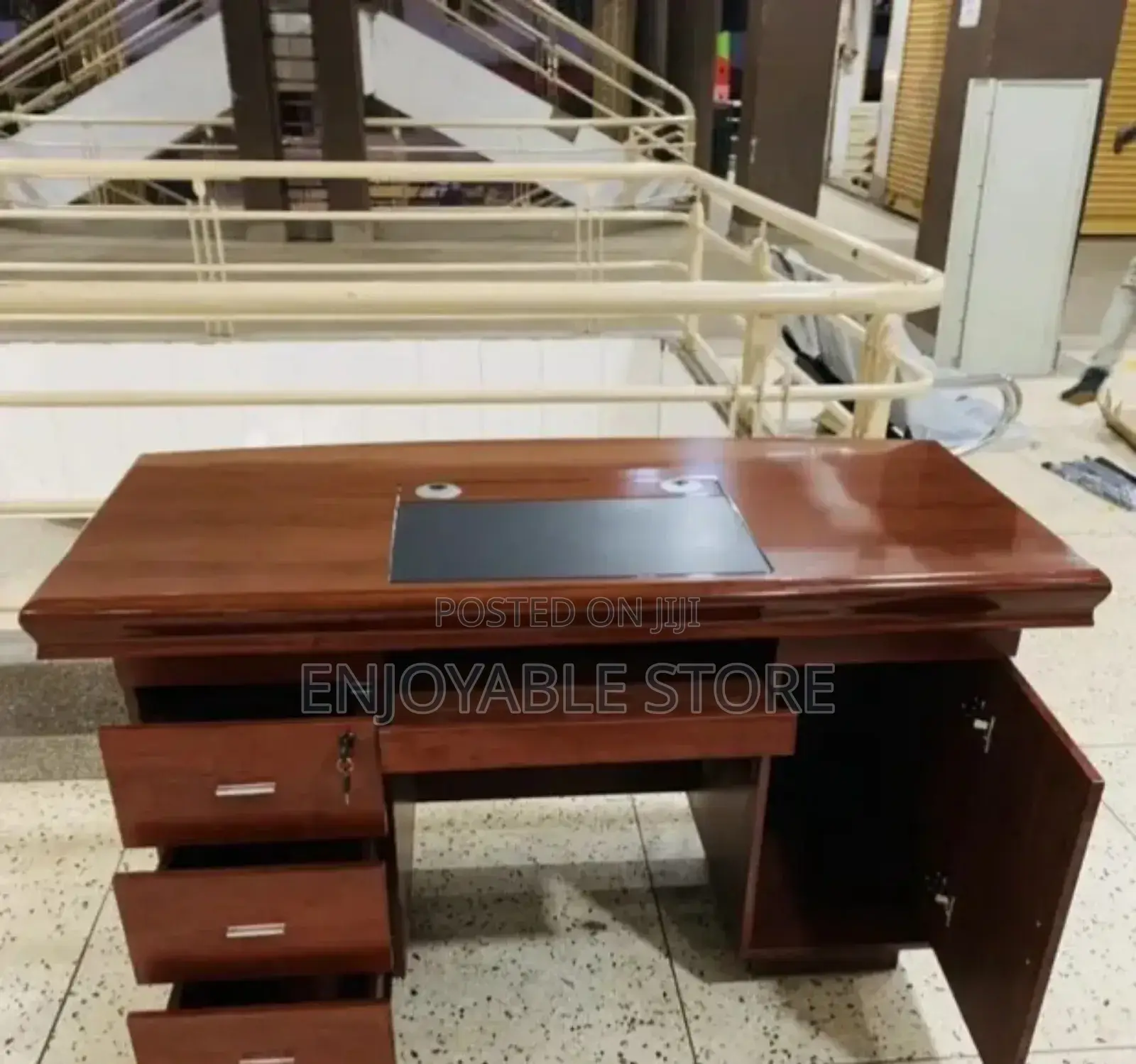 VIP Office Table (1.4m)