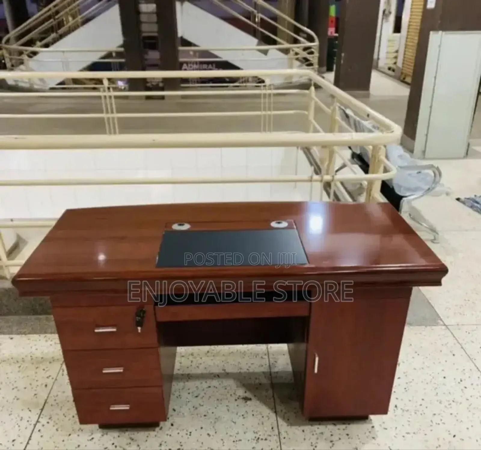 VIP Office Table (1.4m)