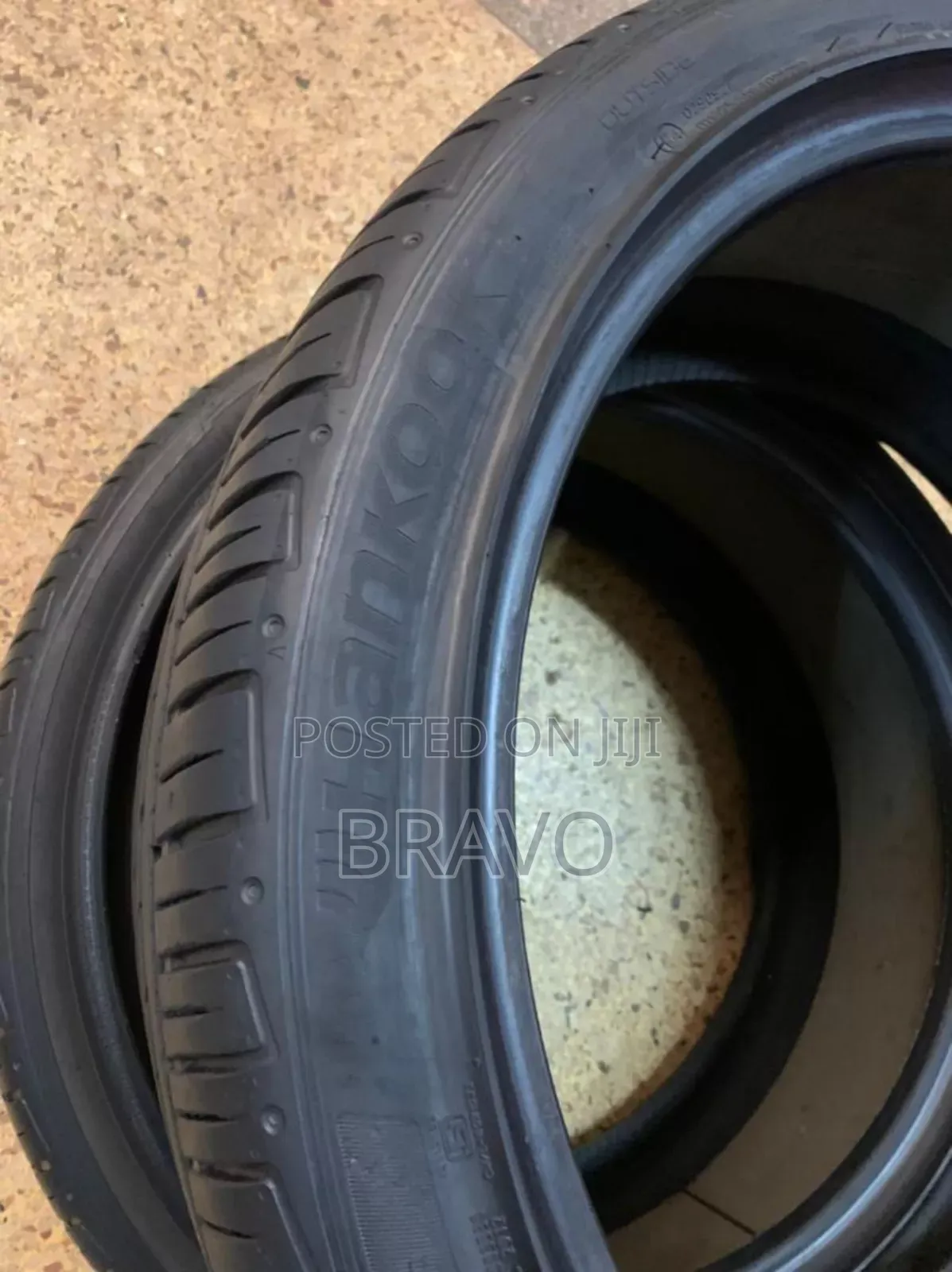 285/35r22 Tyres Good Condition.