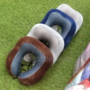 Neck Pillows / Travel Pillows