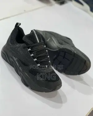Comforting Dior B22 Black Sneakers